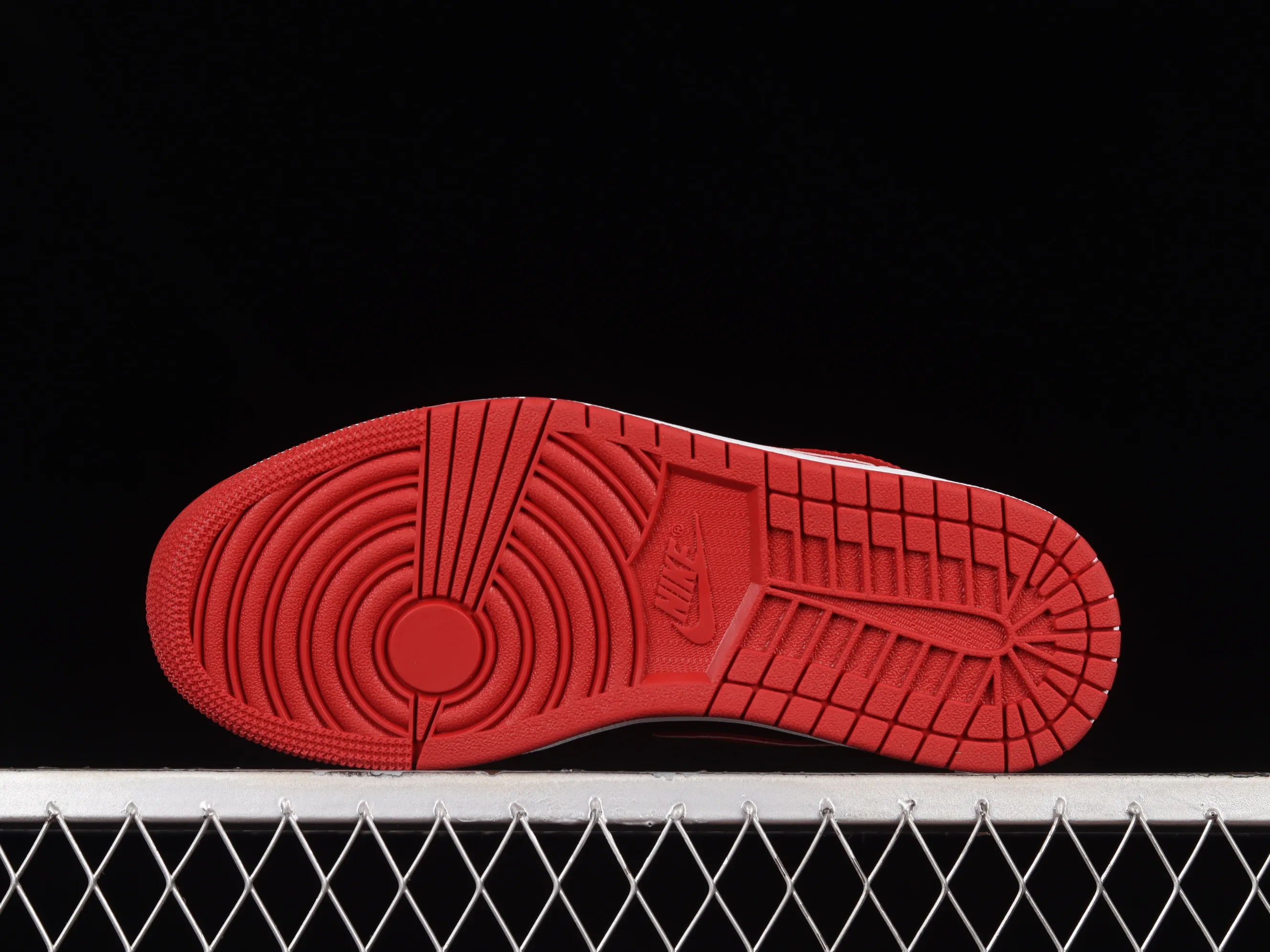 All categories Air Jordan Jordan series basketball shoes Air Jordan 1 Mid Air Jordan 1 Mid AJ1 Joe 1 black and red China basketball shoes DQ8426-060